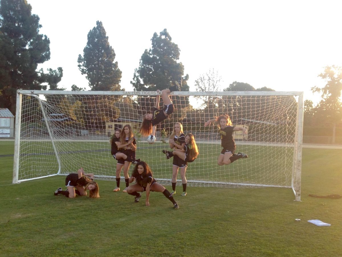 Girls Varsity Soccer Kicks Off New Year