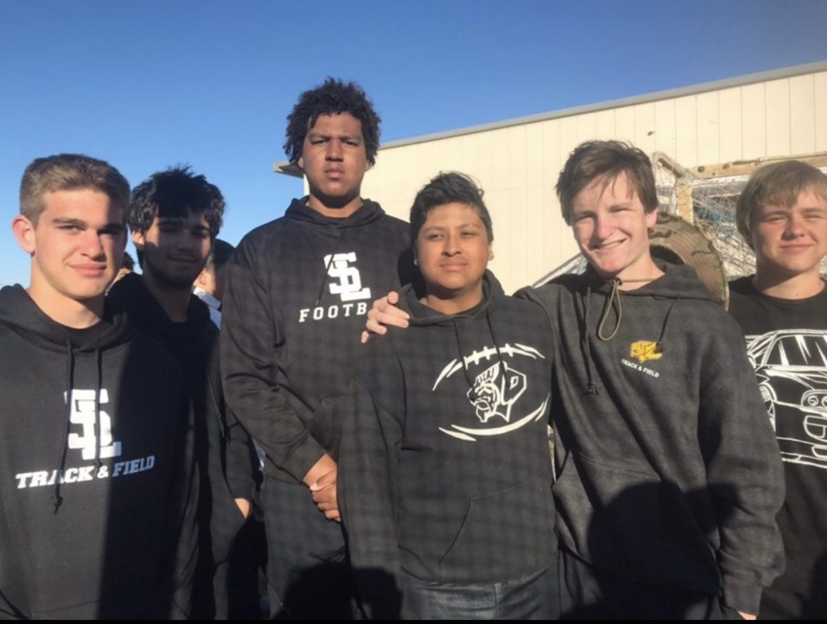 Progress Made At San Luis Obispo High School All Throwers Meet