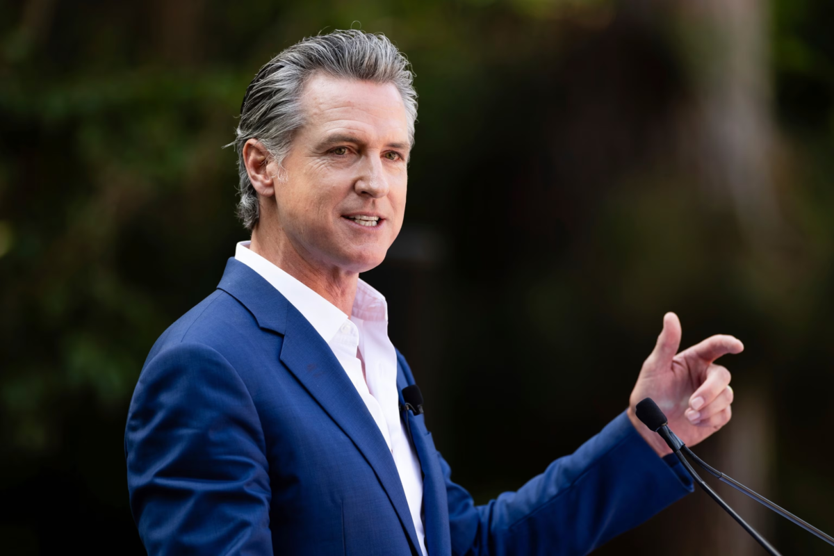 Gavin Newsom’s New High School Phone Law: Is It Needed in Schools?